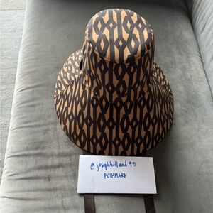 Ivy Park x Adidas Reversible XL Sun Hat